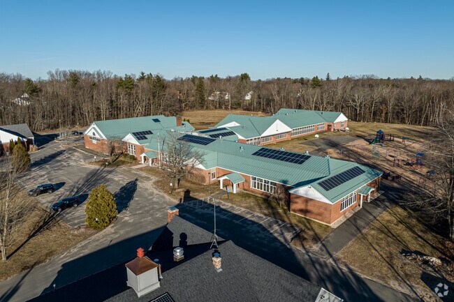 Hartland School students have 47% math proficiency.