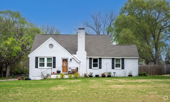 This Craftsman-style house in Edgewood looks great after a fresh coat of paint.
