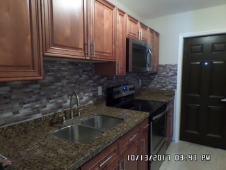 479 NW 19th St, Miami, FL 33136