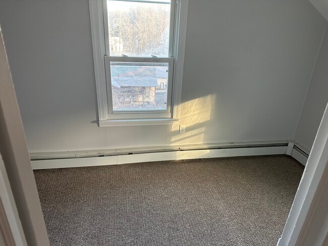 30 Spring St unit Up, Vernon Rockville, CT 06066 - photo 7