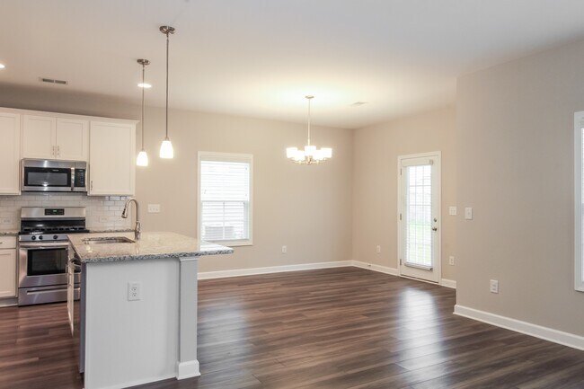 2837 Longleaf Pine Cir, Leland, NC 28451 - photo 4