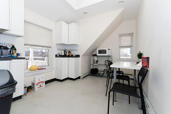 27 Ashford St unit 3, Allston, MA 02134 - photo 2
