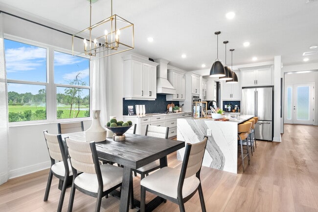 10012 Canaveral Cir unit 38520199, Sarasota, FL 34241 - photo 4