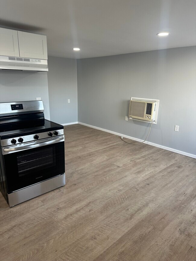 311 Boley St unit 311 Boley St, Dayton, TN 37321 - photo 4