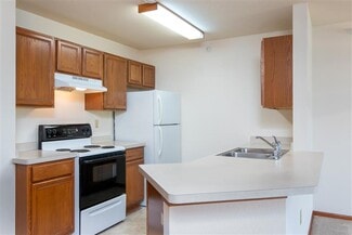 18915 Thomson Dr, Brookfield, WI 53045