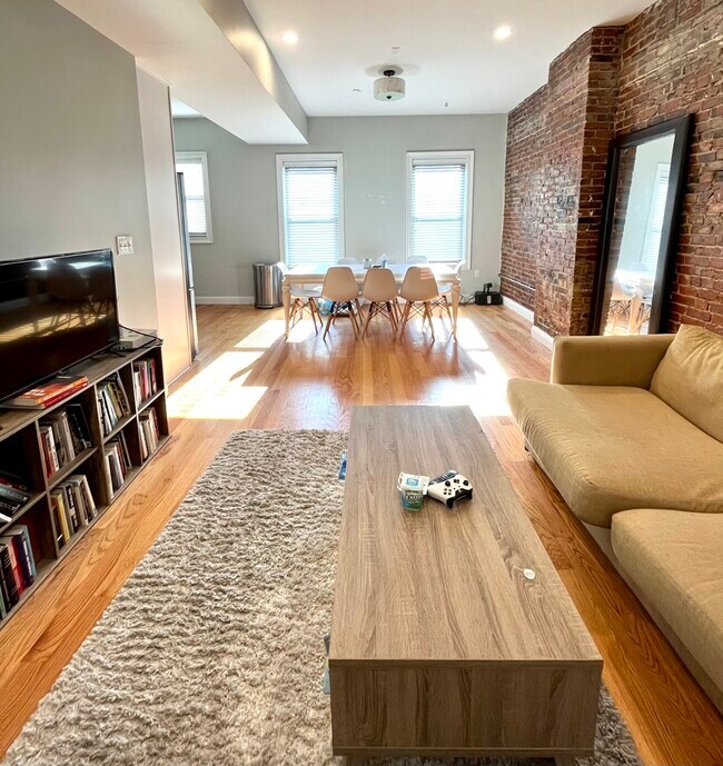 151 Meridian St unit 2, Boston, MA 02128 - photo 2