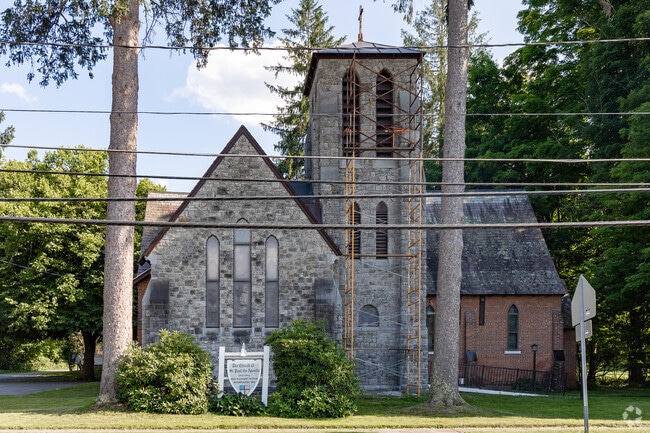 St. Paul's Episcopal Church is a small diverse and inclusive parish located in Salem, NY.