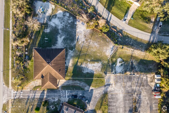 Deltona Adventist School - Campus