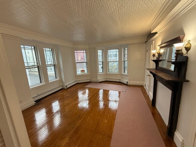 25 Leyden St unit 2, Plymouth, MA 02360 - photo 2