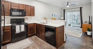 4454 142nd St, Urbandale, IA 50323