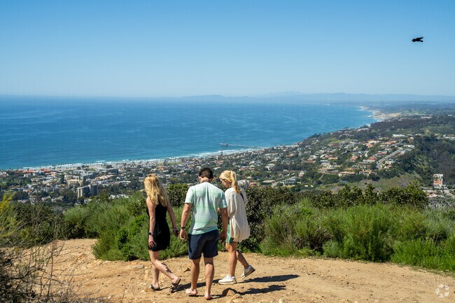 Mt. Soledad is a great place for scenic views near La Jolla Alta.