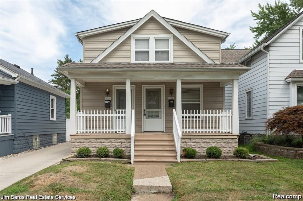 598 Notre Dame St, Grosse Pointe, MI 48230 - photo 1