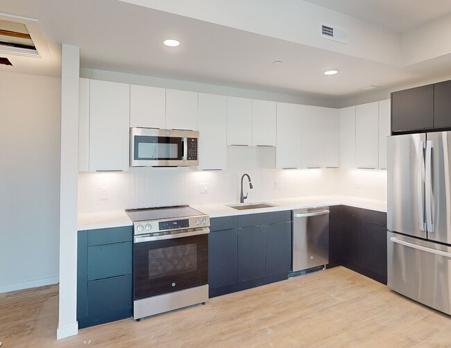 28 Mount Pleasant St unit 307, Somerville, MA 02145 - photo 2