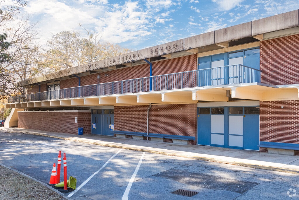 Scott Elementary School is a public elementary school serving grades PK-5.