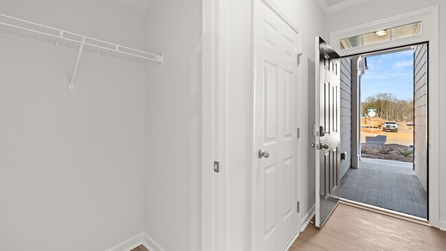 6722 Corryton St, Flowery Branch, GA 30542 - photo 4