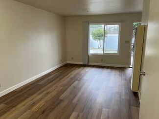 760 Fletcher Ln, Hayward, CA 94544