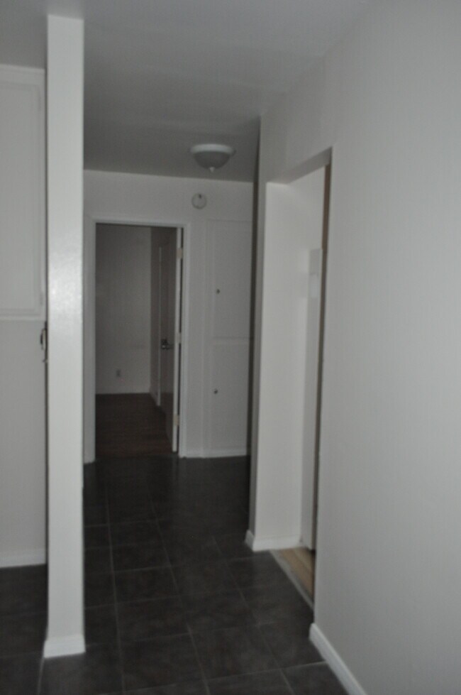 4059 W 137th St unit C, Hawthorne, CA 90250 - photo 5