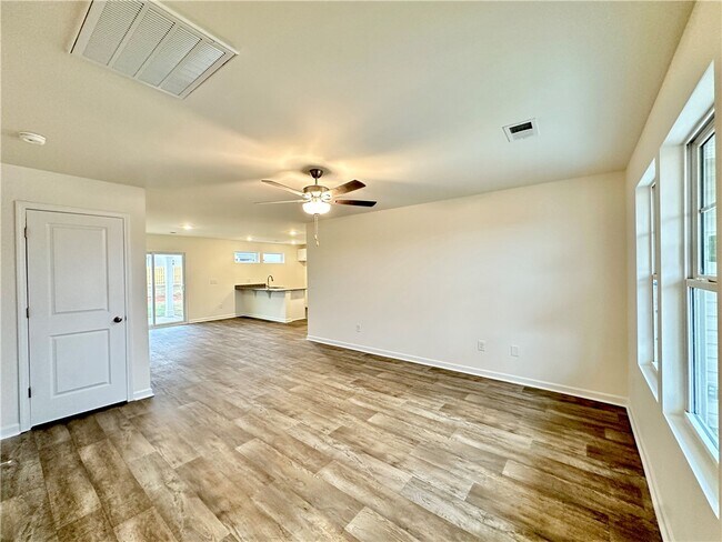 612 Seaborn Cir, Pendleton, SC 29670 - photo 2