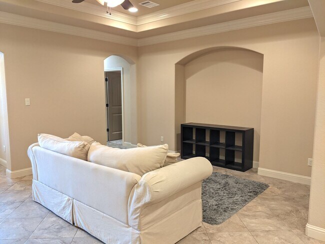 1484 Buena Vista Dr, College Station, TX 77845 - photo 4