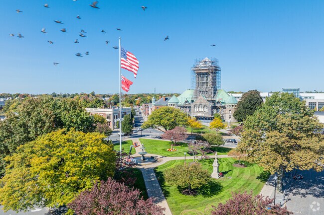 Taunton Green is a well maintained park with benches and paths in City Center.