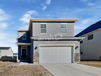 2331 E Frontier St, Eagle Mountain, UT 84005