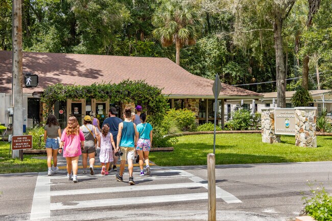 Learn about the area nature at Ellie Schiller Homosassa Springs.