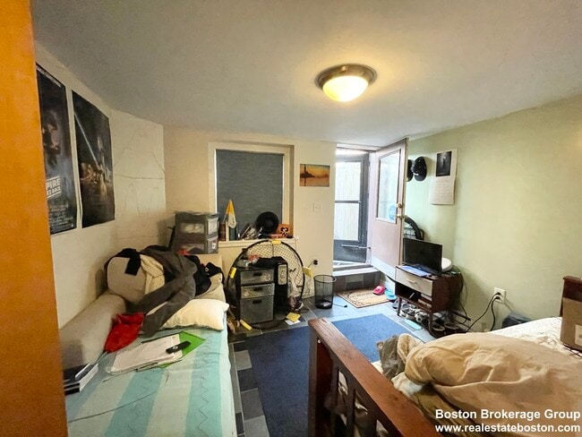 34 Greenwich St unit 1, Roxbury Crossing, MA 02120 - photo 2