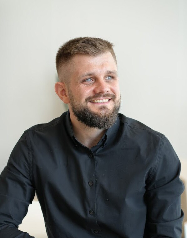 Dmytro Bezrukavyi