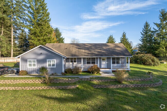 Experience Lakewood - an established neighborhood