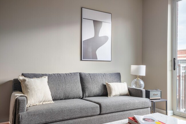 1320 N Veitch St unit FL4-ID6786A, Arlington, VA 22201 - photo 2