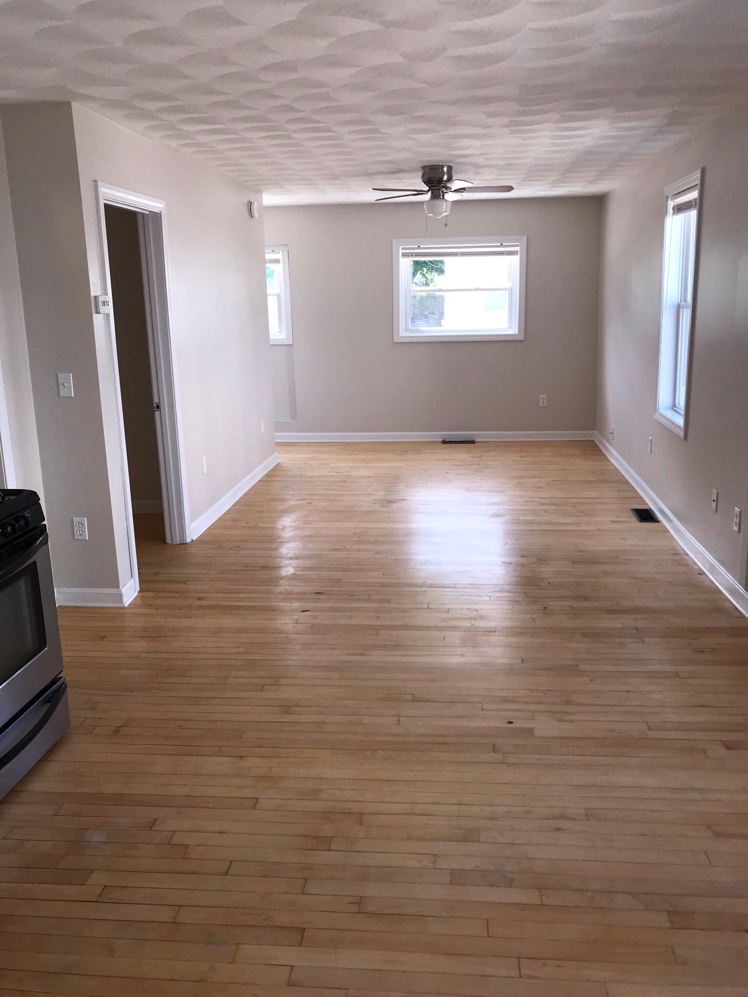 347 Woonasquatucket Ave unit 1, North Providence, RI 02911 - photo 1