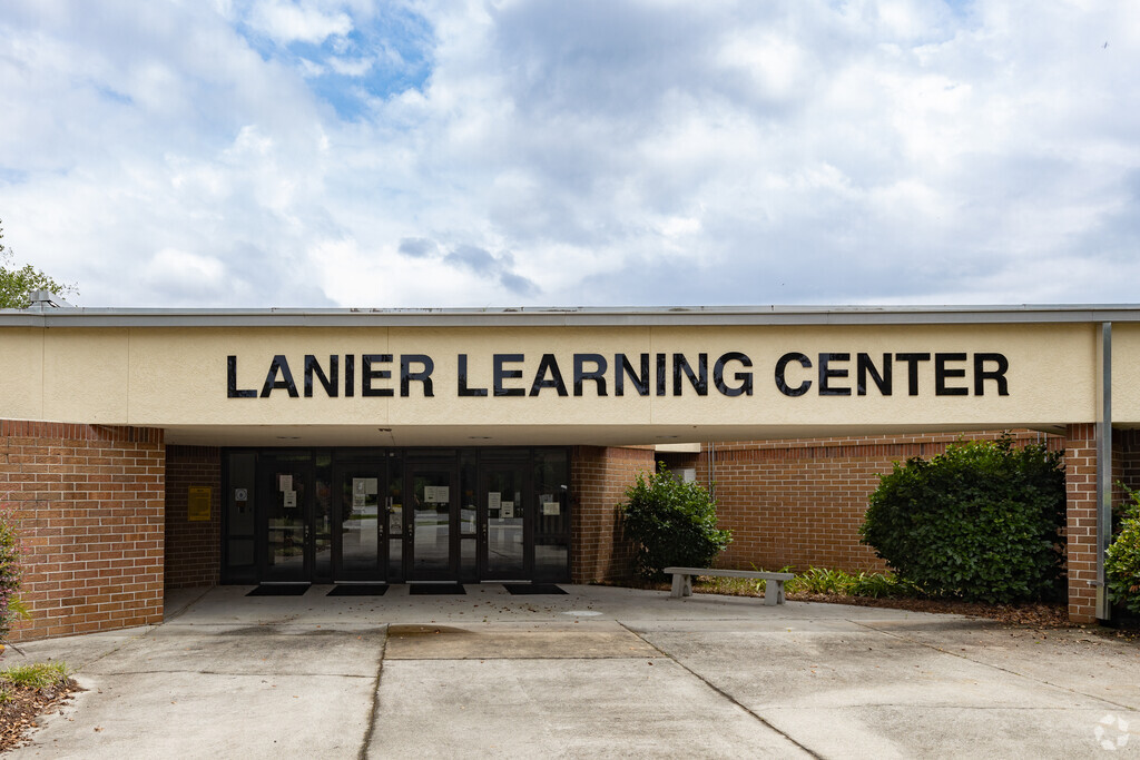 Lanier Primary School is a public elementary school located in Pembroke, GA.