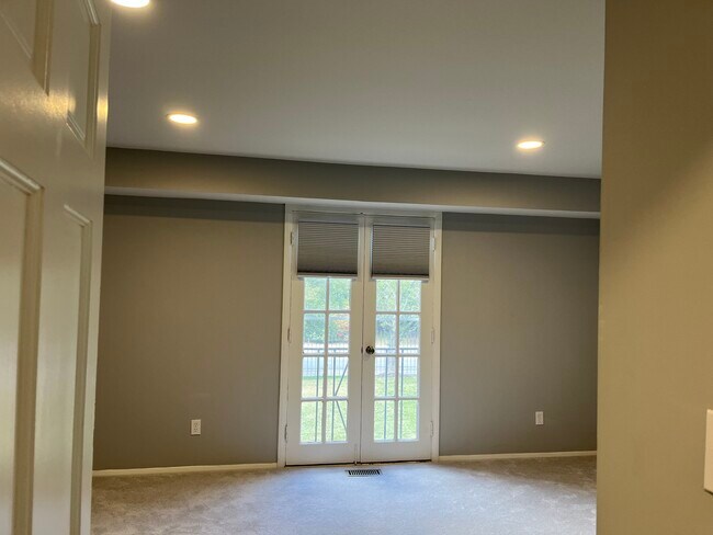 317 Homeland Southway unit 2A, Baltimore, MD 21212 - photo 7