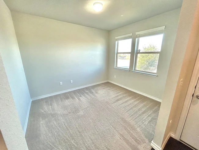 7305 Vidrine St, Austin, TX 78754 - photo 4