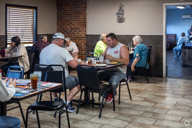 Joplin Cafe is a popular brunch location near Kelsey Norman North.