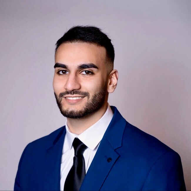 Agent Photo