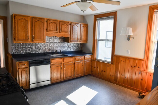 86 Elmira St unit 2, Brighton, MA 02135 - photo 4