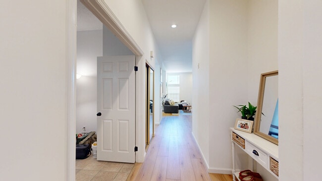 270 Dahlia Ave unit 5, Imperial Beach, CA 91932 - photo 2