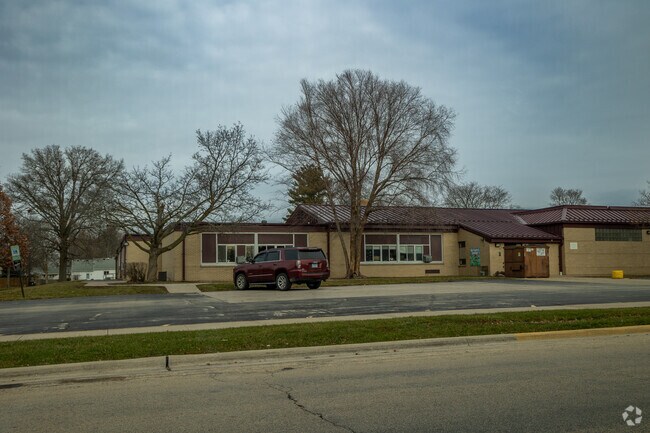 Tilton Elementary School is located off of ninth street.