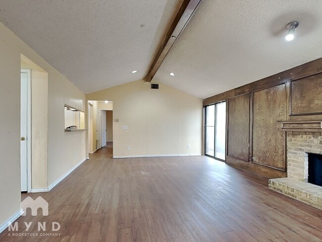 11809 Garden Terrace Dr, Dallas, TX 75243 - photo 4