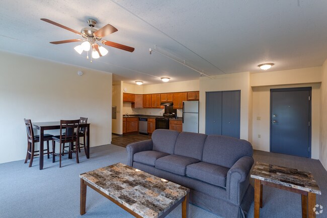 Simon Suites, Whitewater, WI 53190 - photo 3