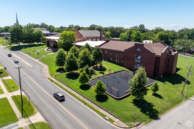 The student population of Clark Elementary School is 597 and the school serves K-5.