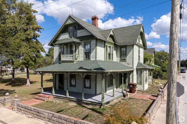 Housing prices in Sharptown start at $86,000 and go up to $489,000.