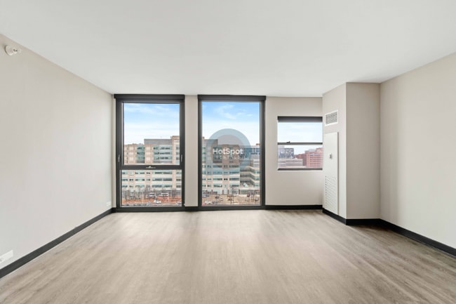 1920 W Ogden Ave unit 1712, Chicago, IL 60612 - photo 3