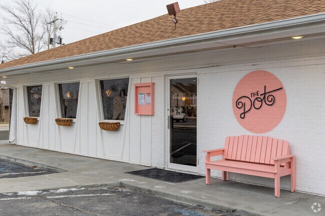 The Dot Cafe brings delicious breakfast and brunch to Ontario mornings.
