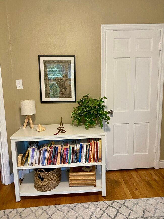 7240 Amherst Ave Unit Amherst  2nd Floor, Saint Louis, MO 63130