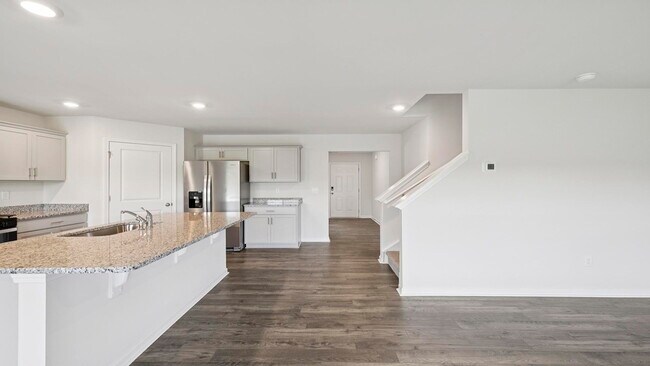 219 Mosby Dr, Fountain Inn, SC 29644 - photo 6