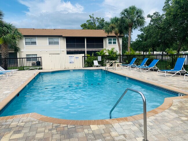 428 Banana Cay Dr unit E, South Daytona, FL 32119 - photo 3