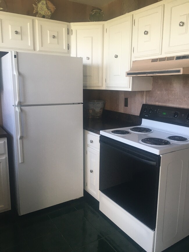 201 Atlantic Ave unit Ocean Front 1 BR, Westport, MA 02790 - photo 3