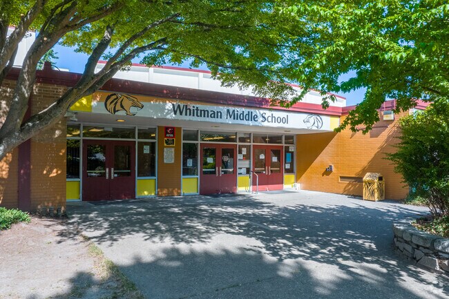 Whitman Middle School in the North Beach/Blue Ridge neighborhood scores an A overall on Niche.